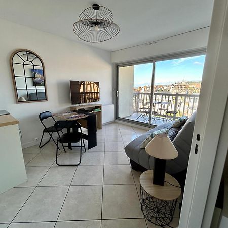 Appartement Vue Mer - 30 M De La Plage - 5 Minutes A Pied Du Centre Ville Et Du Casino فيلي سور مير المظهر الخارجي الصورة