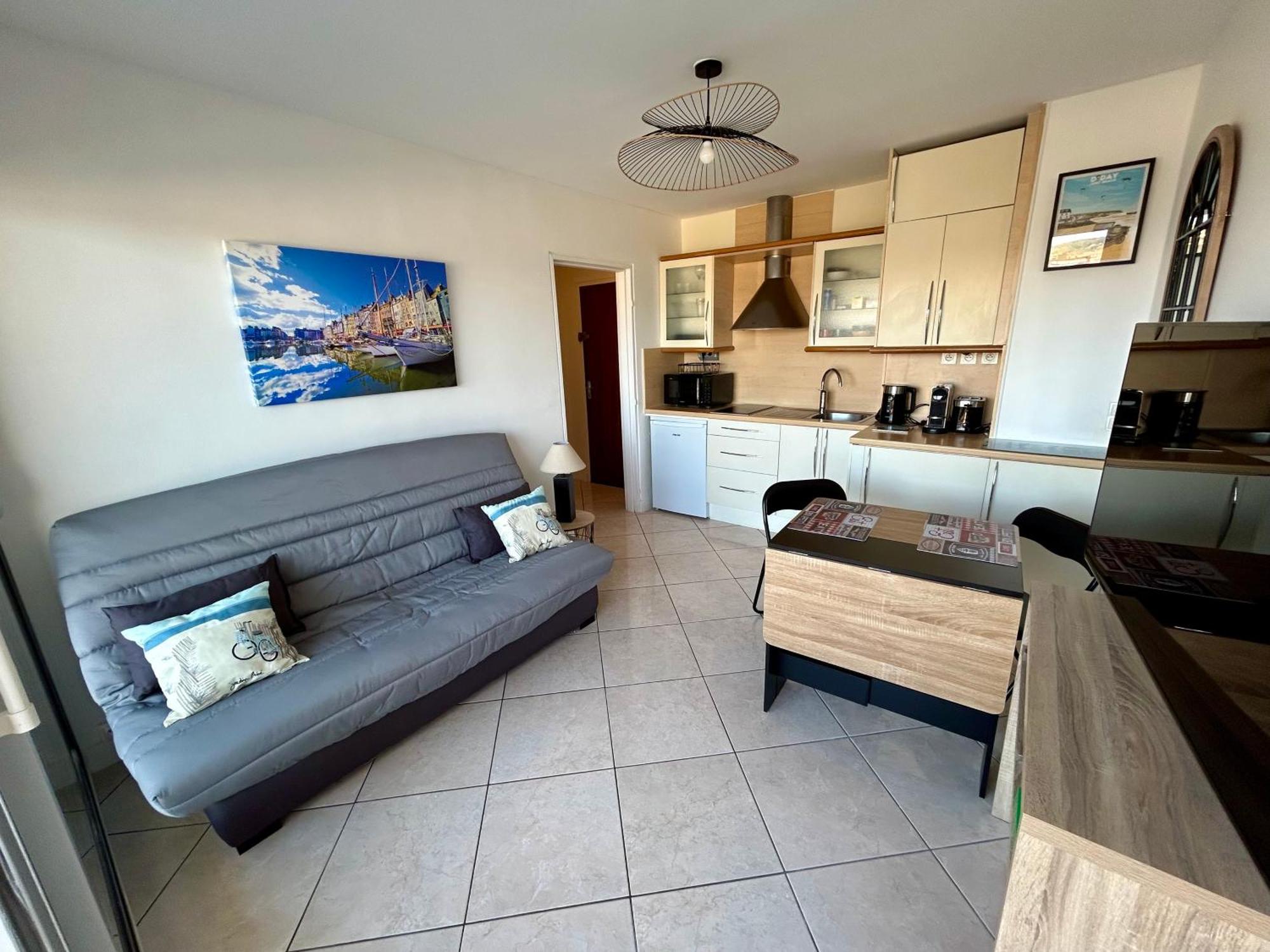 Appartement Vue Mer - 30 M De La Plage - 5 Minutes A Pied Du Centre Ville Et Du Casino فيلي سور مير المظهر الخارجي الصورة