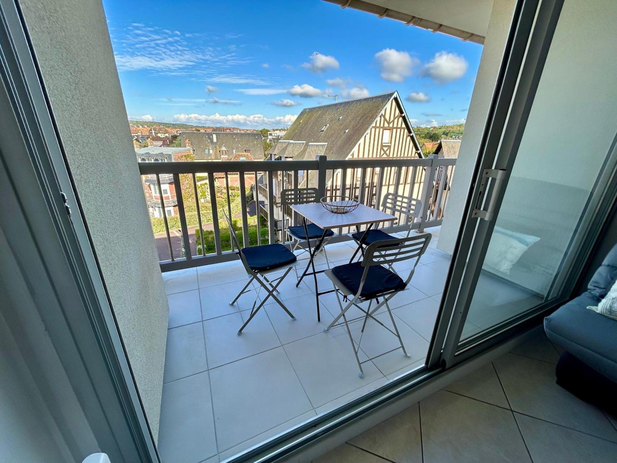 Appartement Vue Mer - 30 M De La Plage - 5 Minutes A Pied Du Centre Ville Et Du Casino فيلي سور مير المظهر الخارجي الصورة